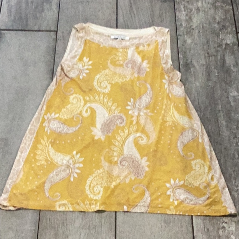 Rose +Olive yellow sleeveless blouse size  large